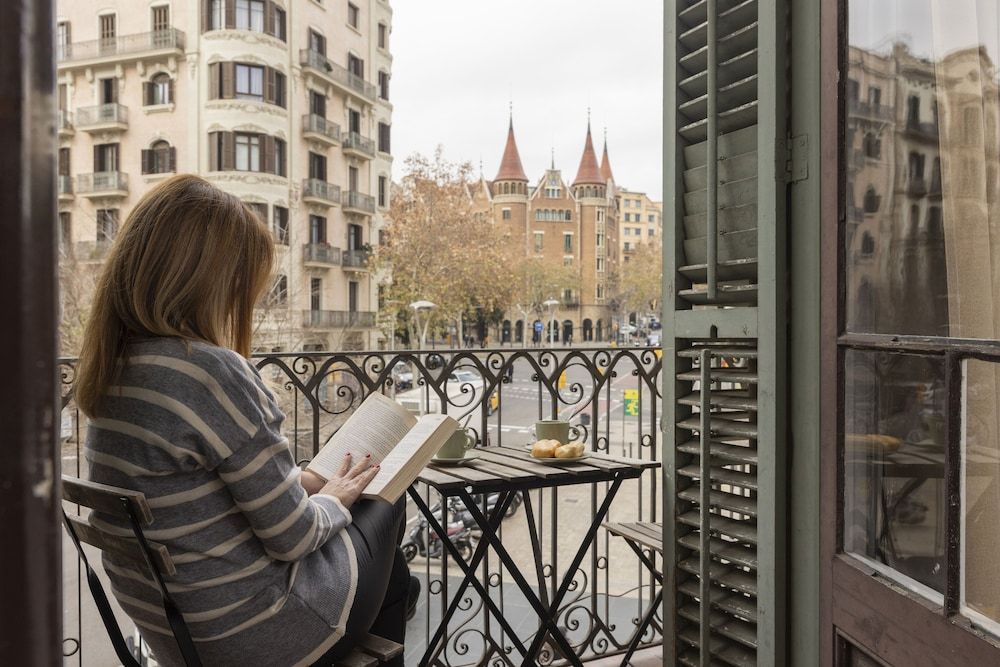 Ally's Guest House Barcelona B&B Habitación doble estándar, con cama supletoria a petición del cliente 26