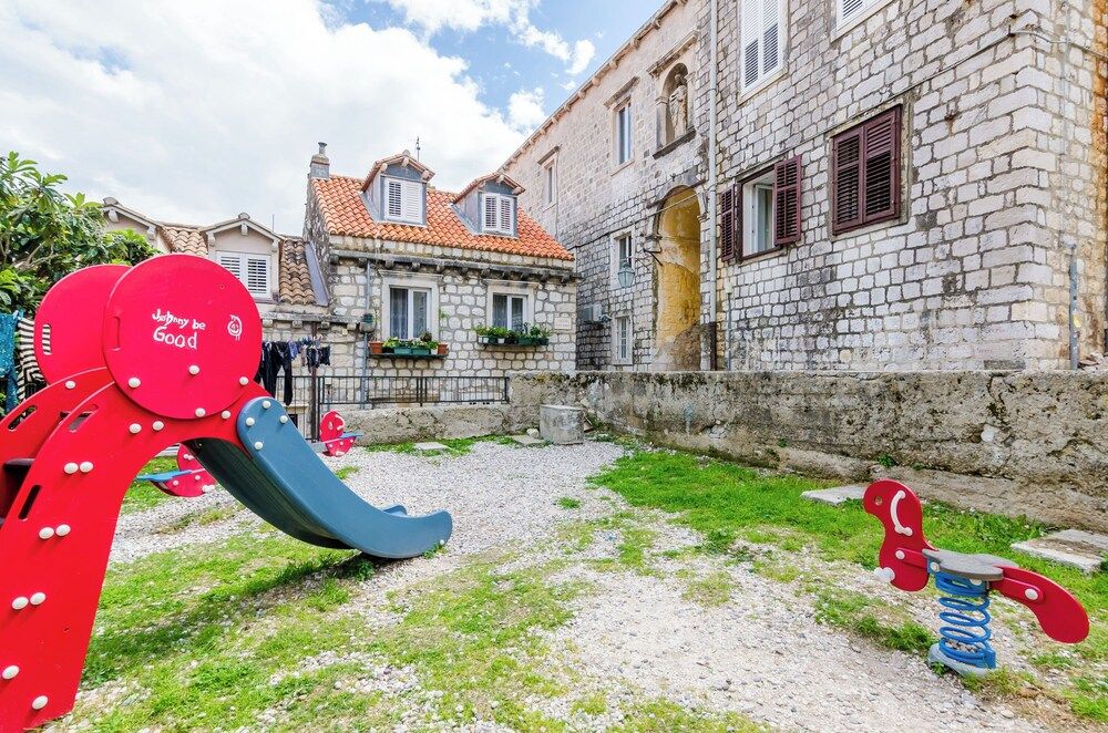 undefined Apartments Saint Mary 7