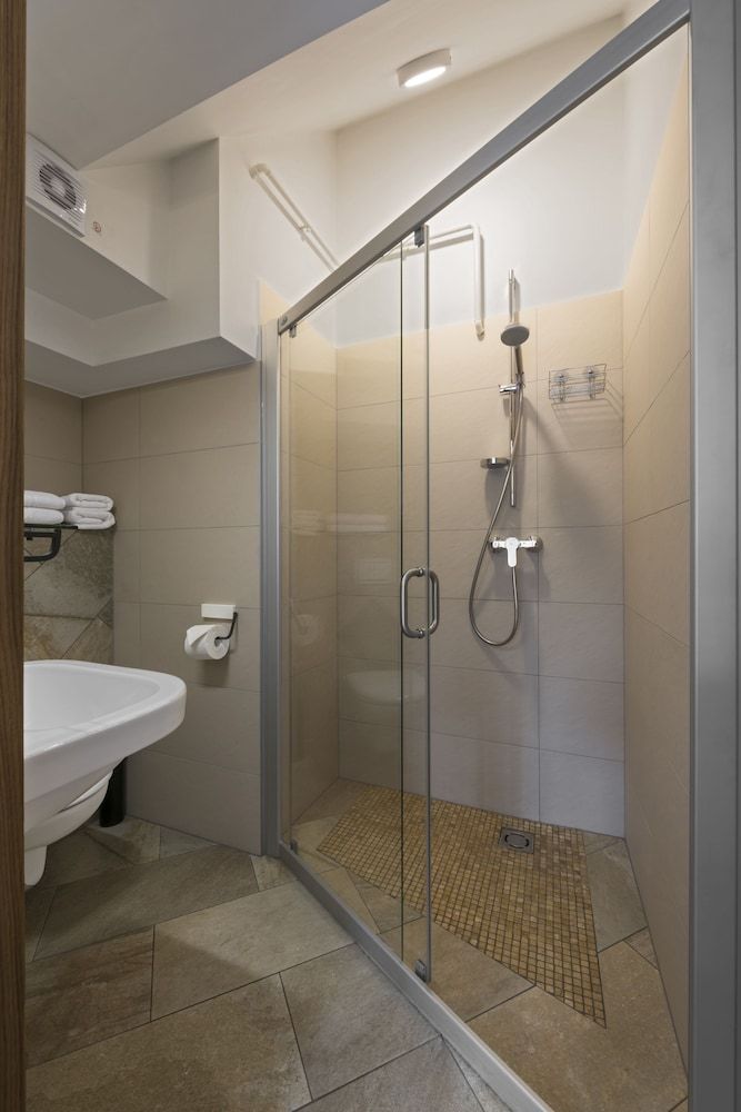 King Mindaugas Apartments Exclusive Loft, River View 11