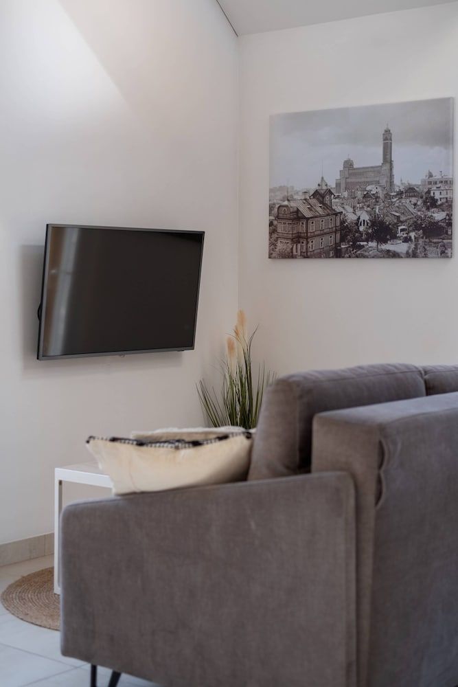 King Mindaugas Apartments Executive Studio, 1 Bedroom, Kitchen, River View 24