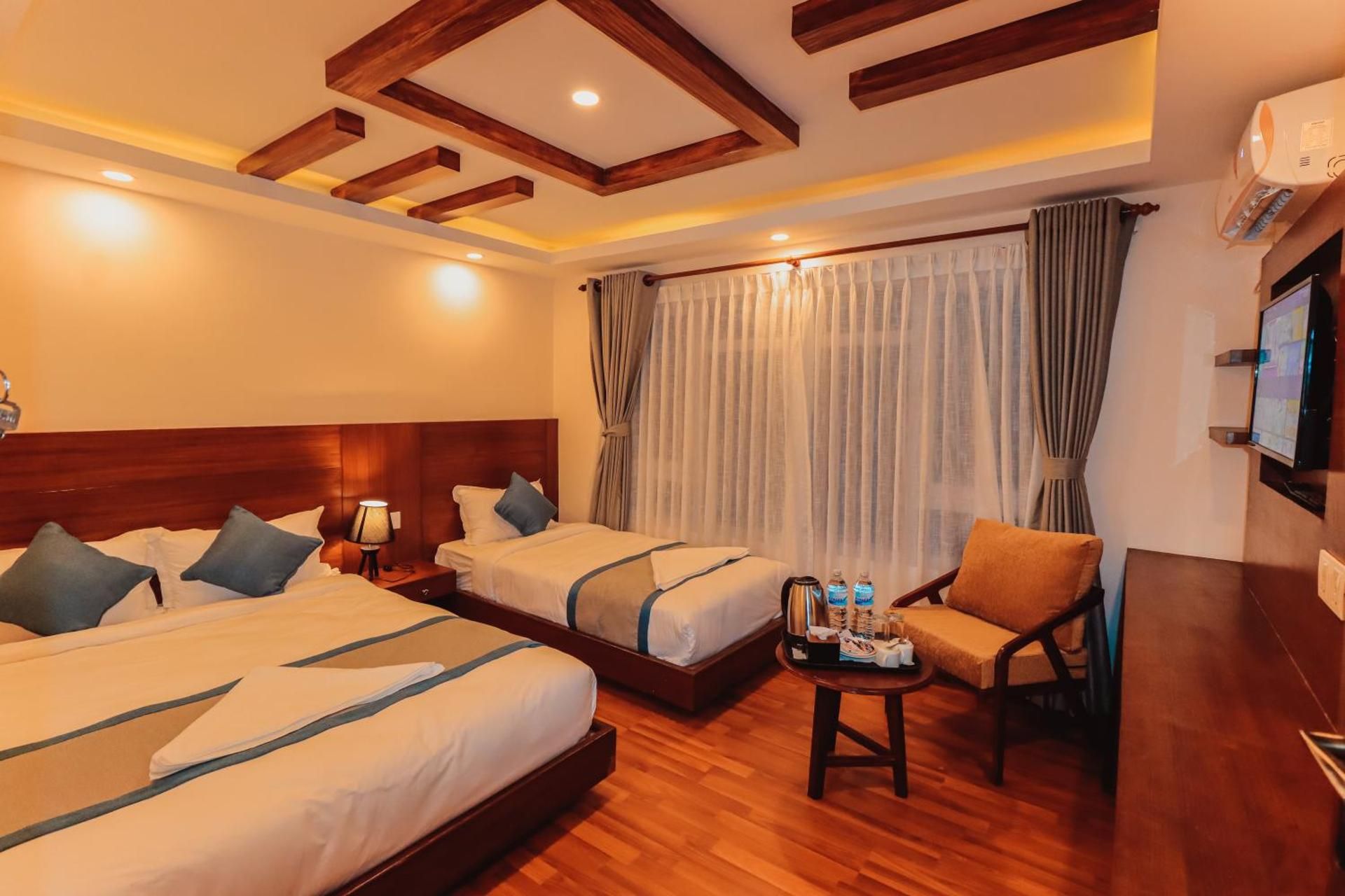 Deluxe Family Room - 10% off on Food & Beverage, 15% off on Laundry, Early check-in & Late check-out by 2 hours
