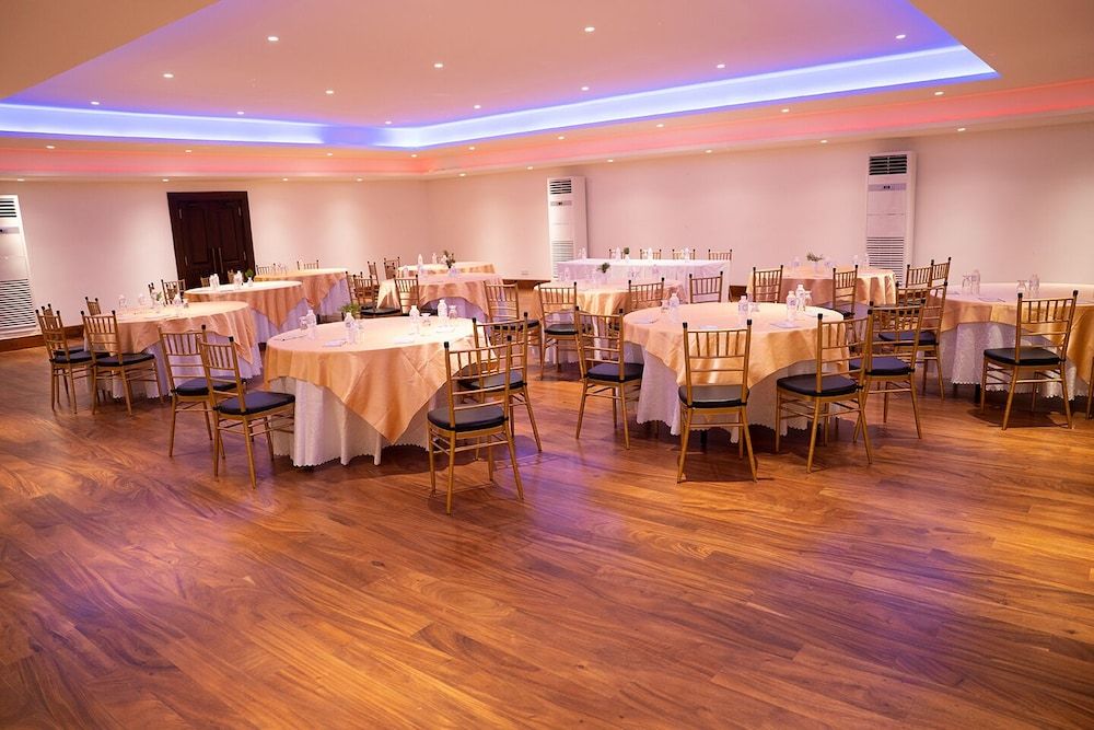 undefined GOOD WOOD AIRPORT HOTEL 10