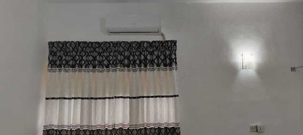 Hotel Lakeside Family Room, 1 Bedroom, Accessible, Garden View 10