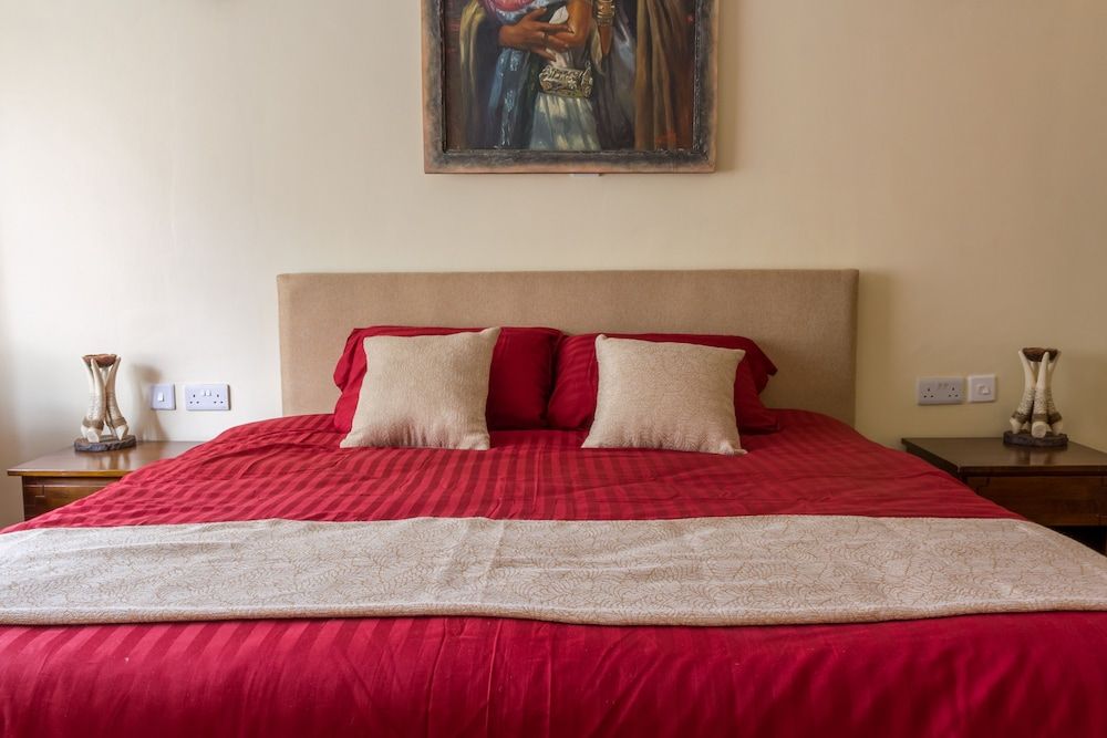 undefined Zanna Guests 9