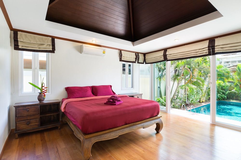 Thai Balinese 3BR Pool Villa Alex Rawai 3-Bedroom Villa with Private Pool 3