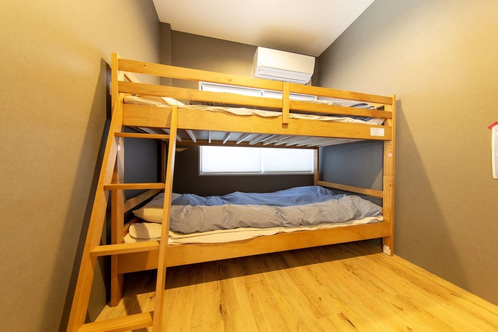 undefined Guest House Gorilla 2