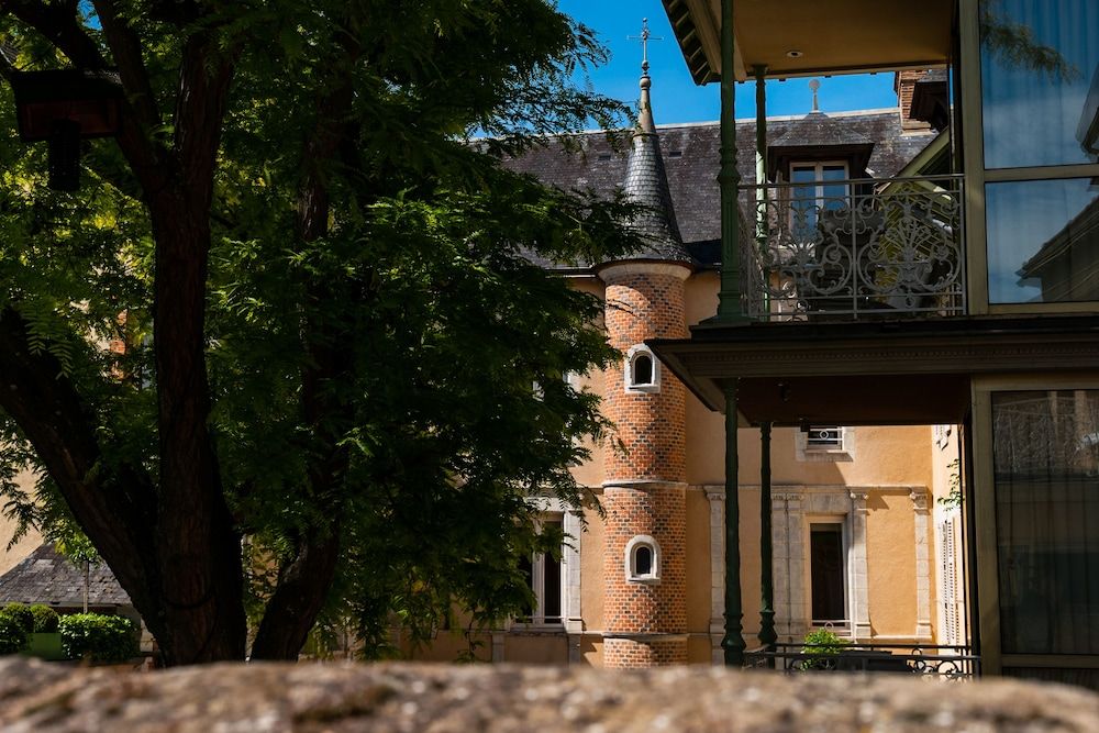 Grand Hotel du Lion d'Or Deluxe Suite, Courtyard View 4