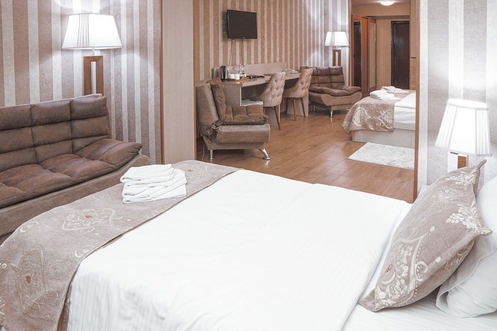 undefined Pino Vere Palace Hotel 7