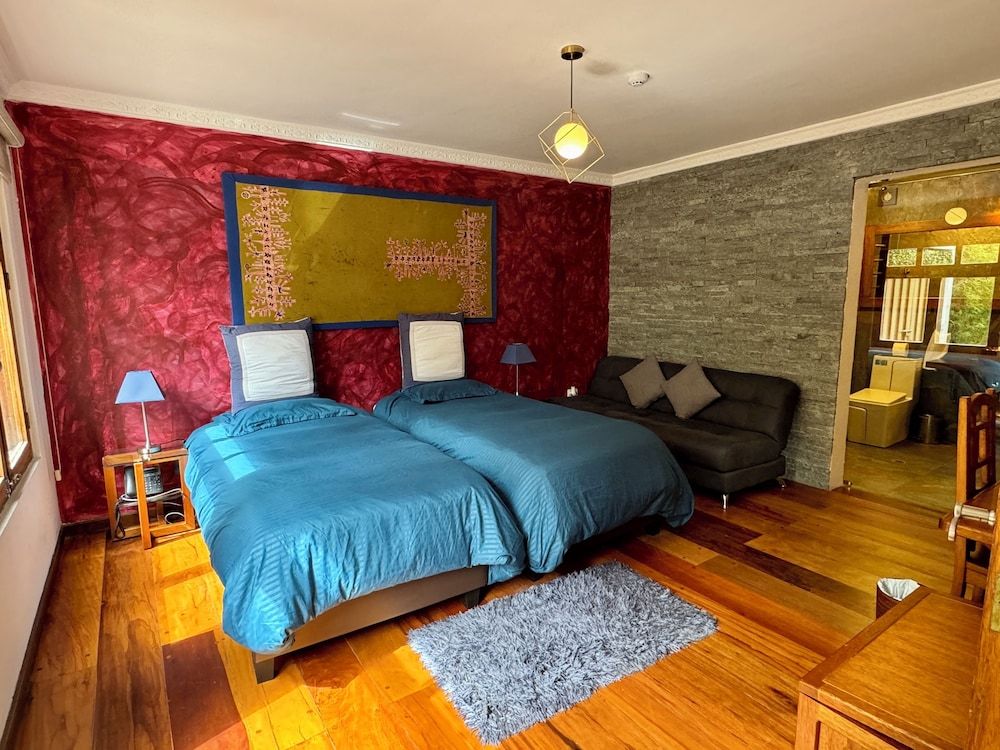 Comfort Room, Accessible