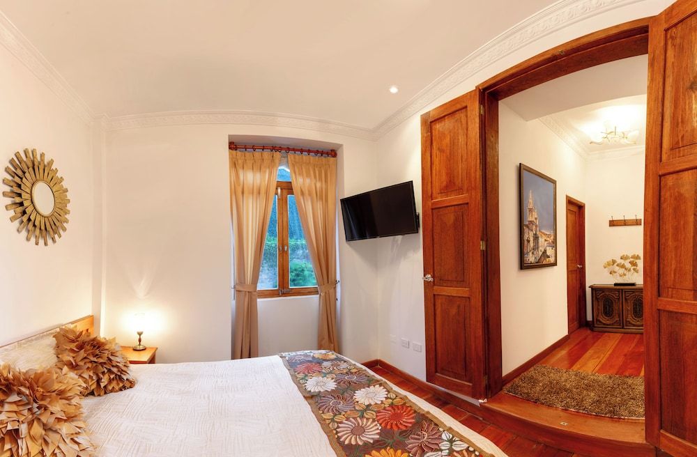 Design Suite, Garden View