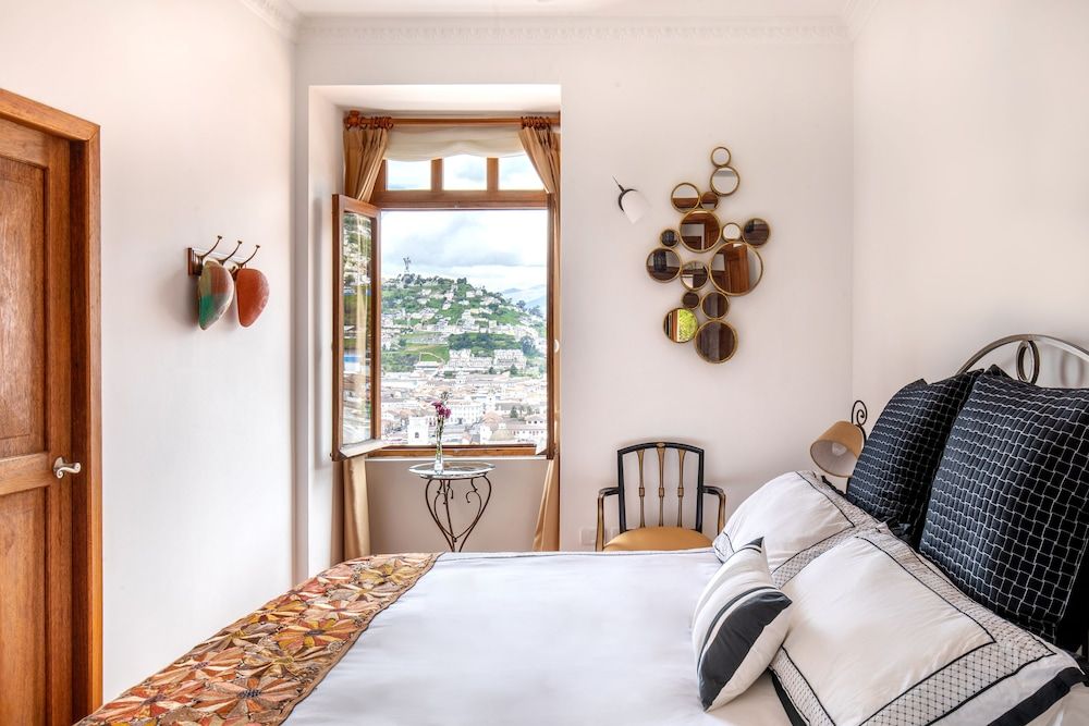 Superior Room, City View