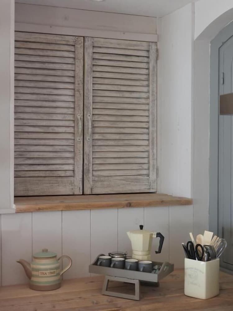 The Beach House - Studios & Suites Duplex, Sea View 9