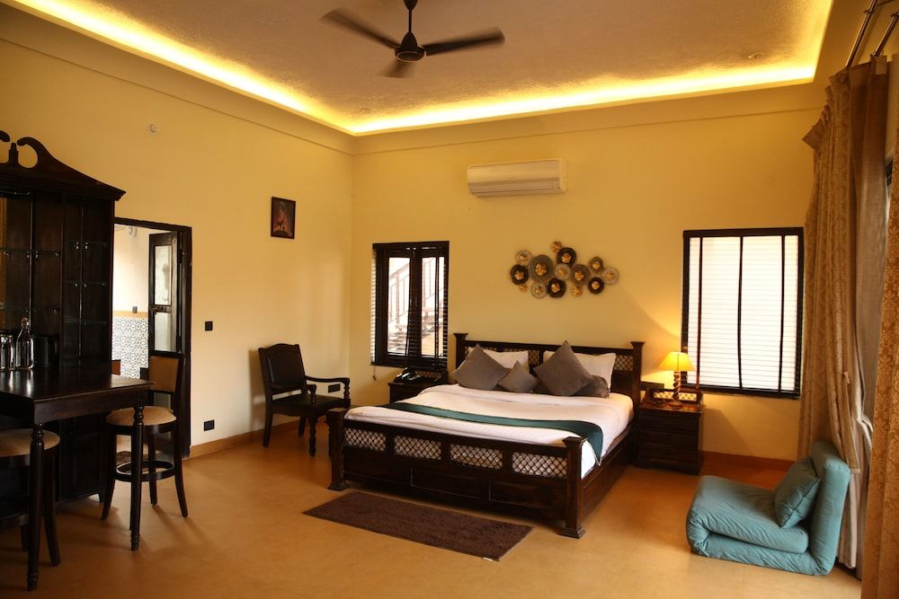 undefined The Pench International 8