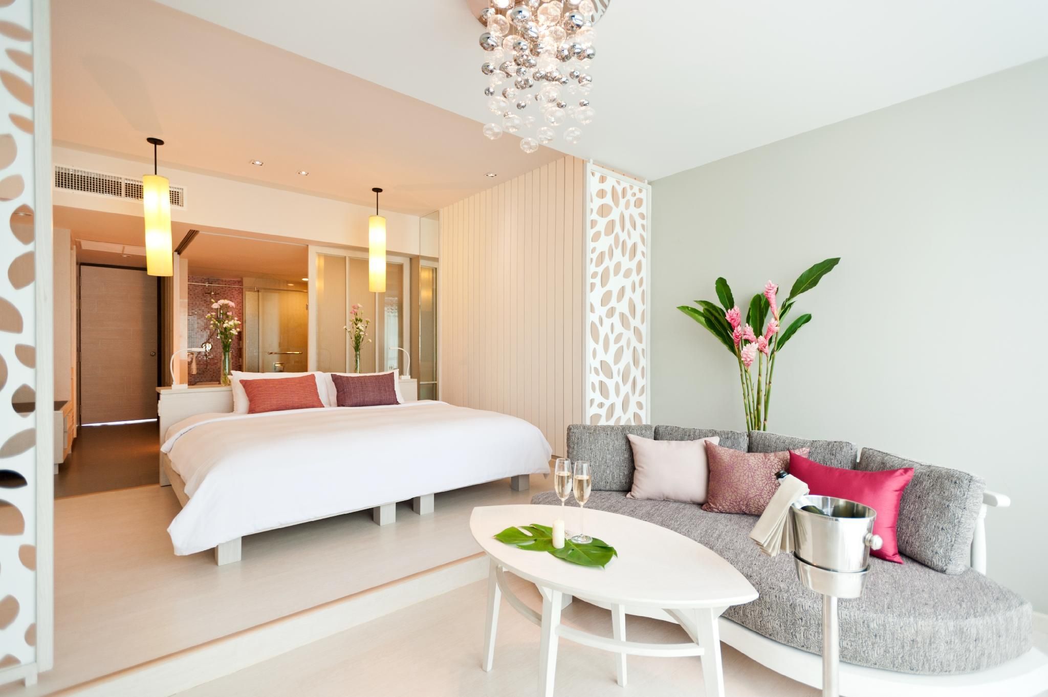 Pool Access Junior Suite