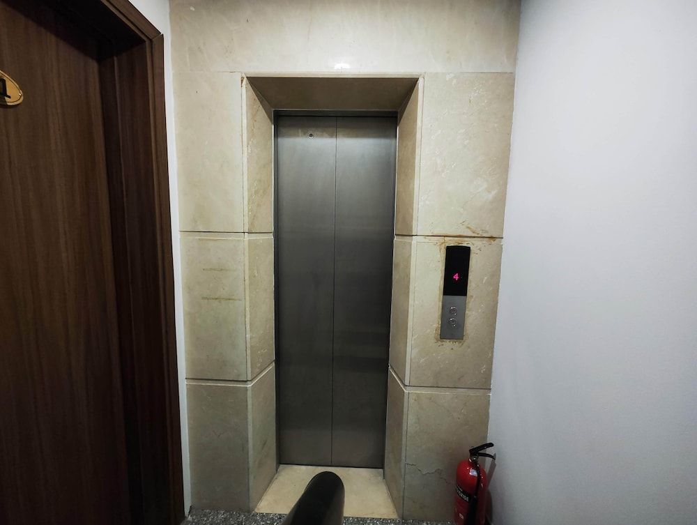 Elevator