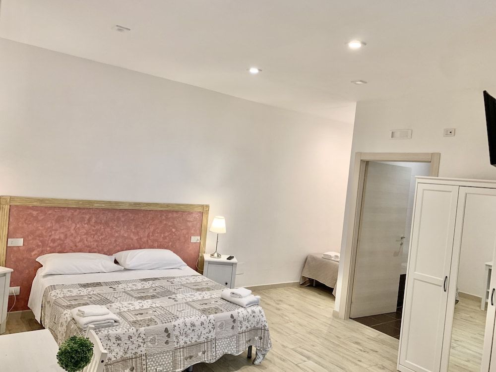 undefined Romano b&b