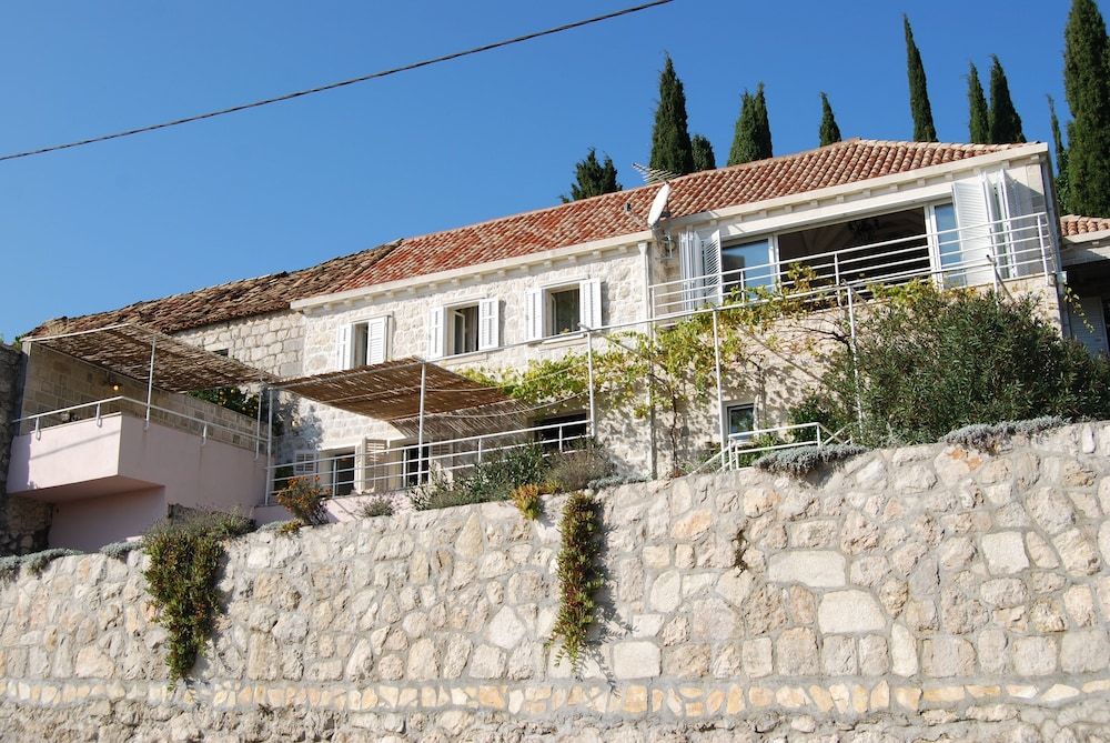 undefined Villa Tony 4