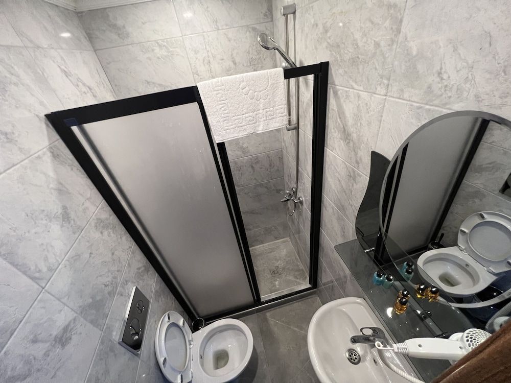 Hotel Arinna Economy Double Room 2