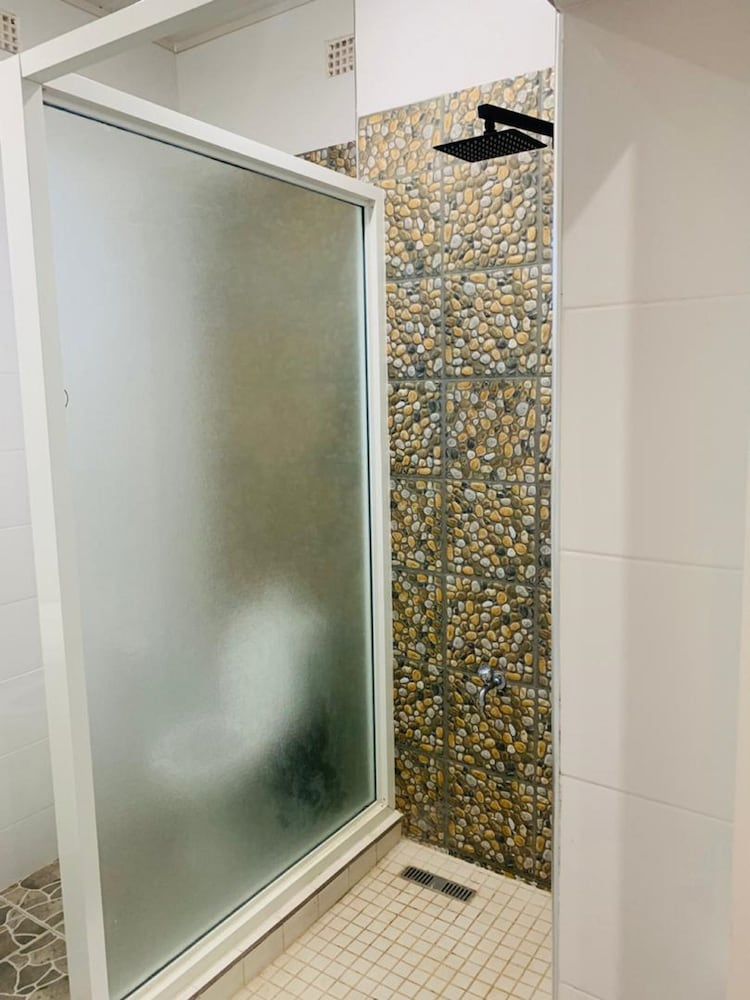 Starscape Hotel Economy Double Room 4