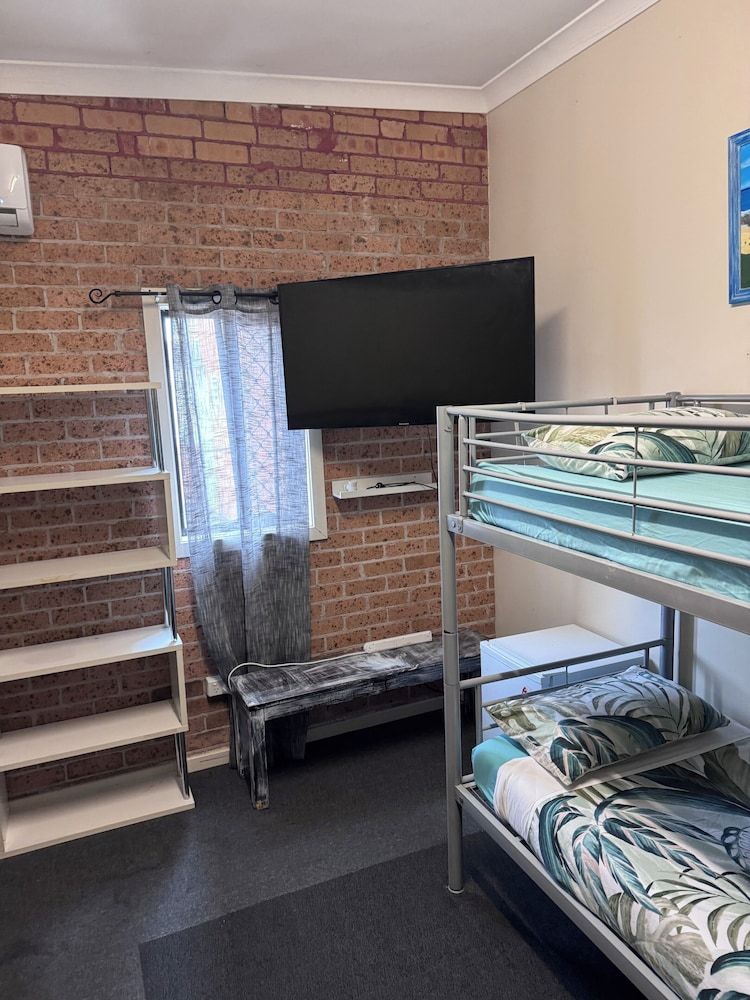 Family Single Room, Multiple Beds