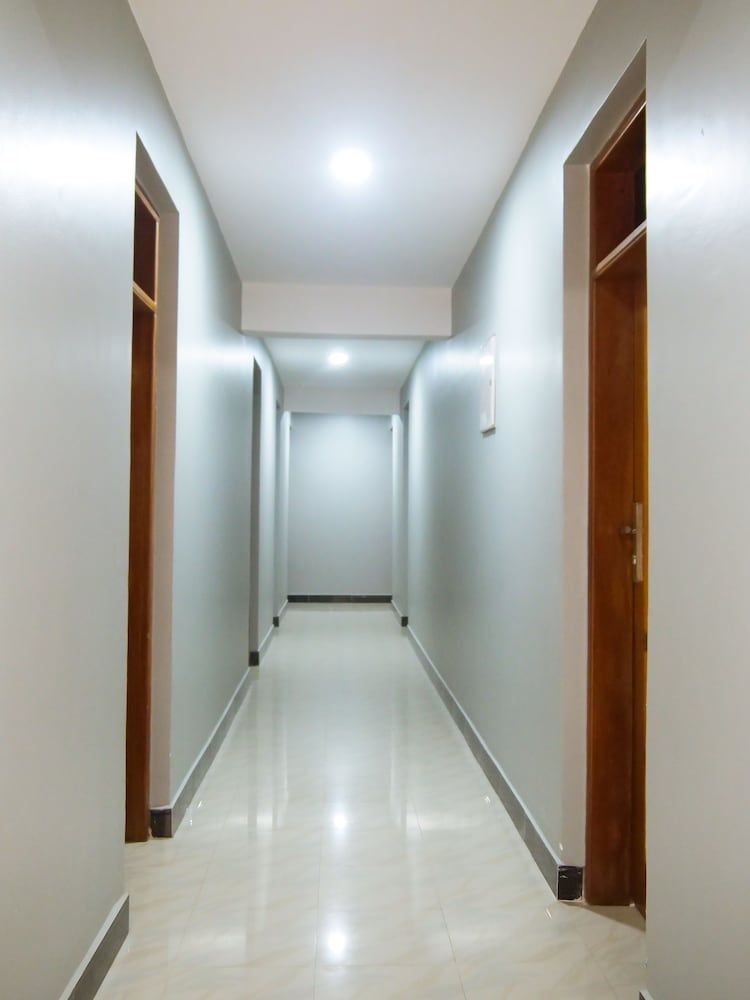 undefined Clomps Motel 8