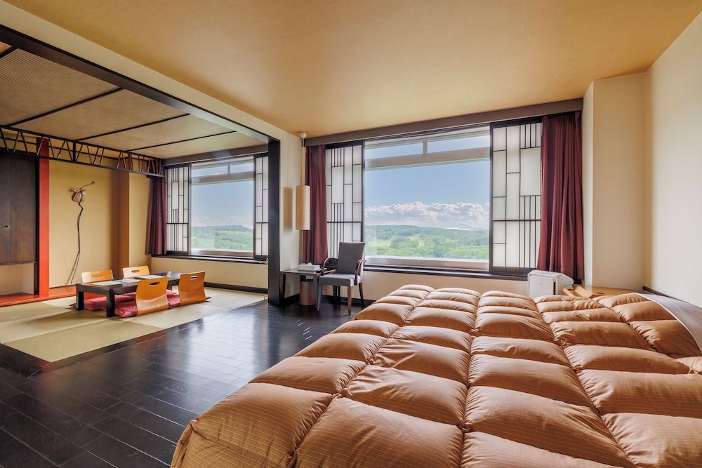 Sapporo Kitahiroshima Classe Hotel Deluxe Room with Tatami area - Non-Smoking (Please book as an adult if your child needs a bed) 5