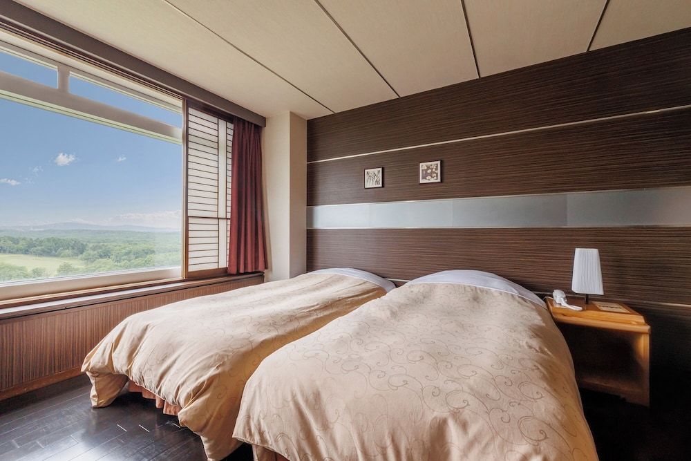 Sapporo Kitahiroshima Classe Hotel Deluxe Room with Tatami area - Non-Smoking (Please book as an adult if your child needs a bed) 2