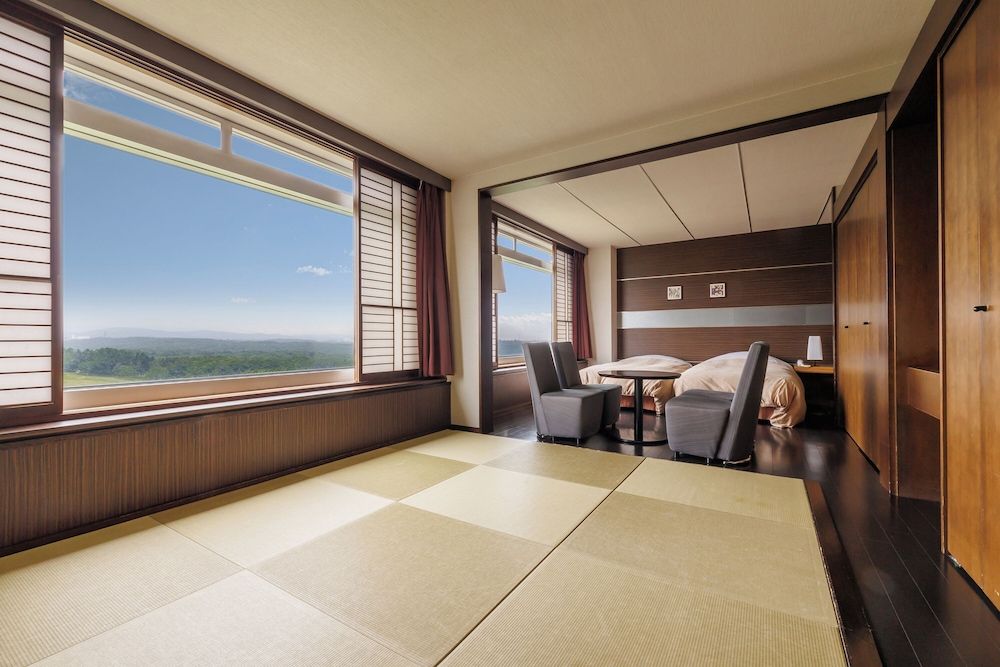 Sapporo Kitahiroshima Classe Hotel Deluxe Room with Tatami area - Non-Smoking (Please book as an adult if your child needs a bed) 13