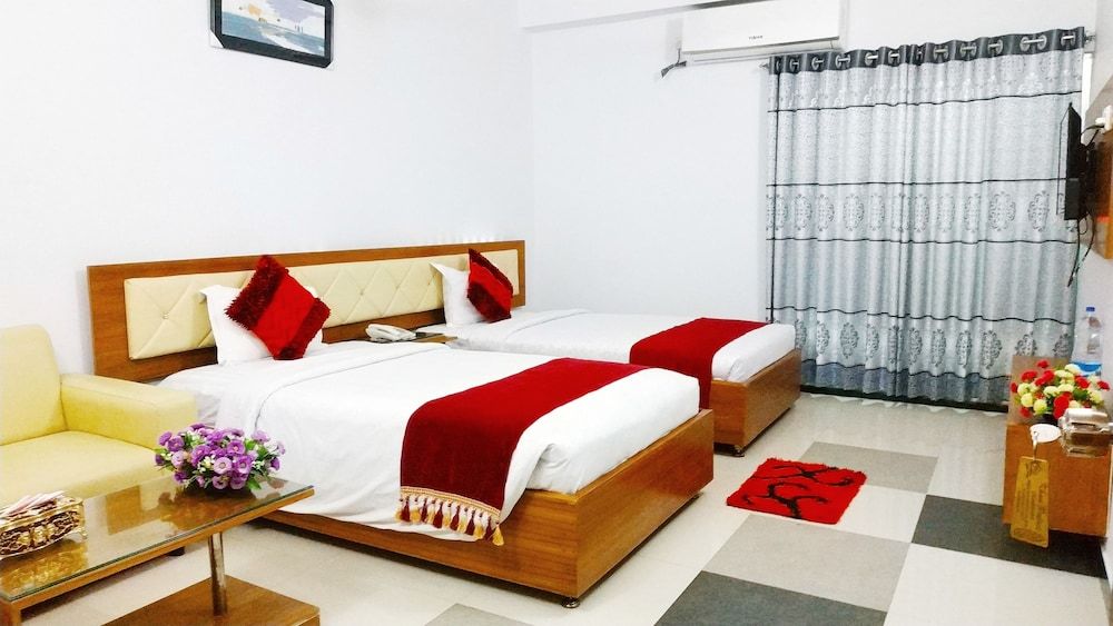 Hotel Khan Palace Deluxe Twin Room