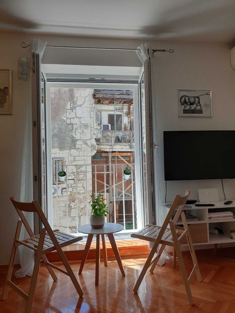 Apartment Dumaneo Art Apartment (Two Bedroom Apartment) 46