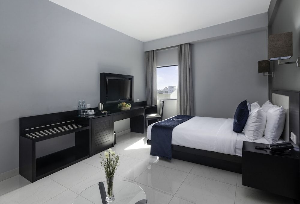 MaRadha Colombo Standard Double Room