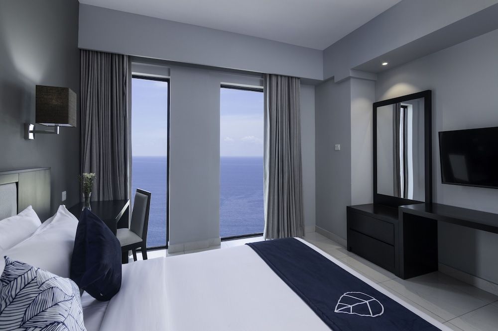 Premier Two Bedroom Suite Sea Front