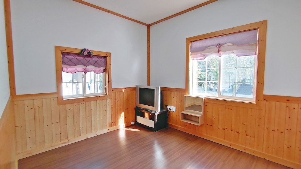Muju Cherish Pension Villa (1F - Base 6 pax) 10