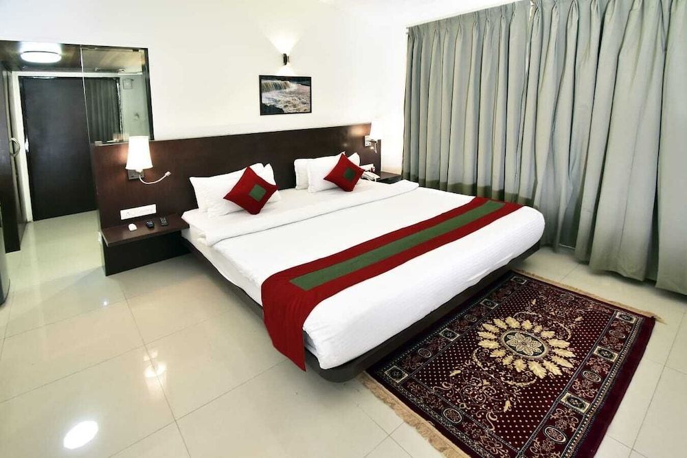 CAVES COUNTY RESORT Deluxe Room 3