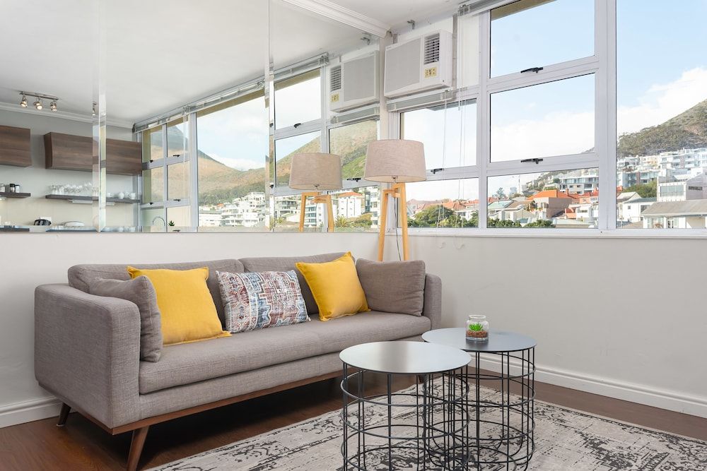 undefined Montclair 604