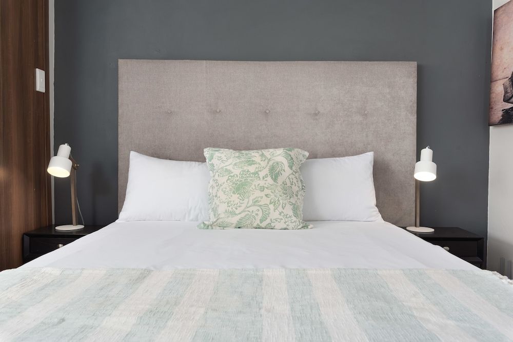 undefined Montclair 604 4