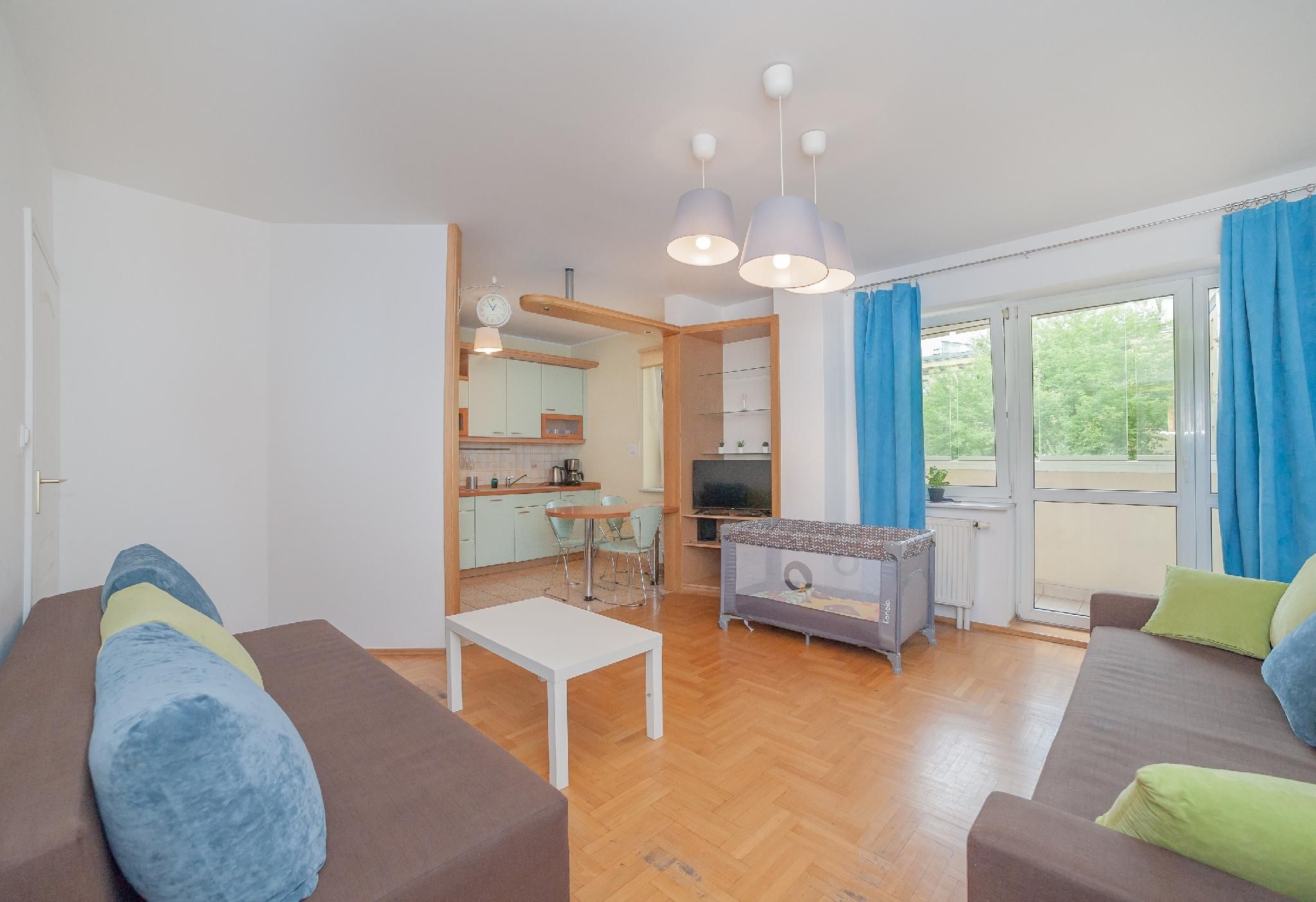 Apartment (4 Adults)