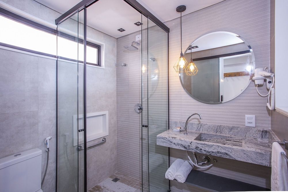 HOTEL VILLAGE ENSEADA Suite Luxo Frente Mar 8