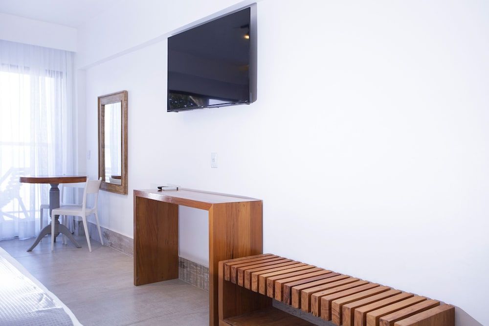 HOTEL VILLAGE ENSEADA Suite Luxo Frente Mar 13