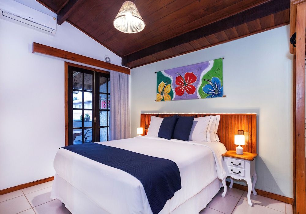 HOTEL VILLAGE ENSEADA