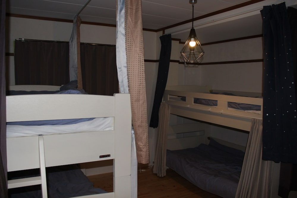 Male only Dormitory 4-person, Non Smoking, Shared bathroom