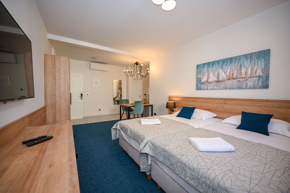 undefined Casa Laurea 7