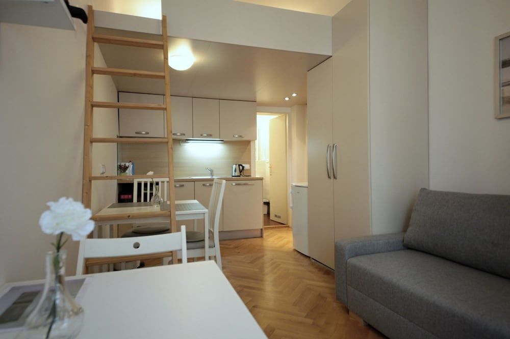 City Castle Aparthotel Junior Apartment (#42) 7