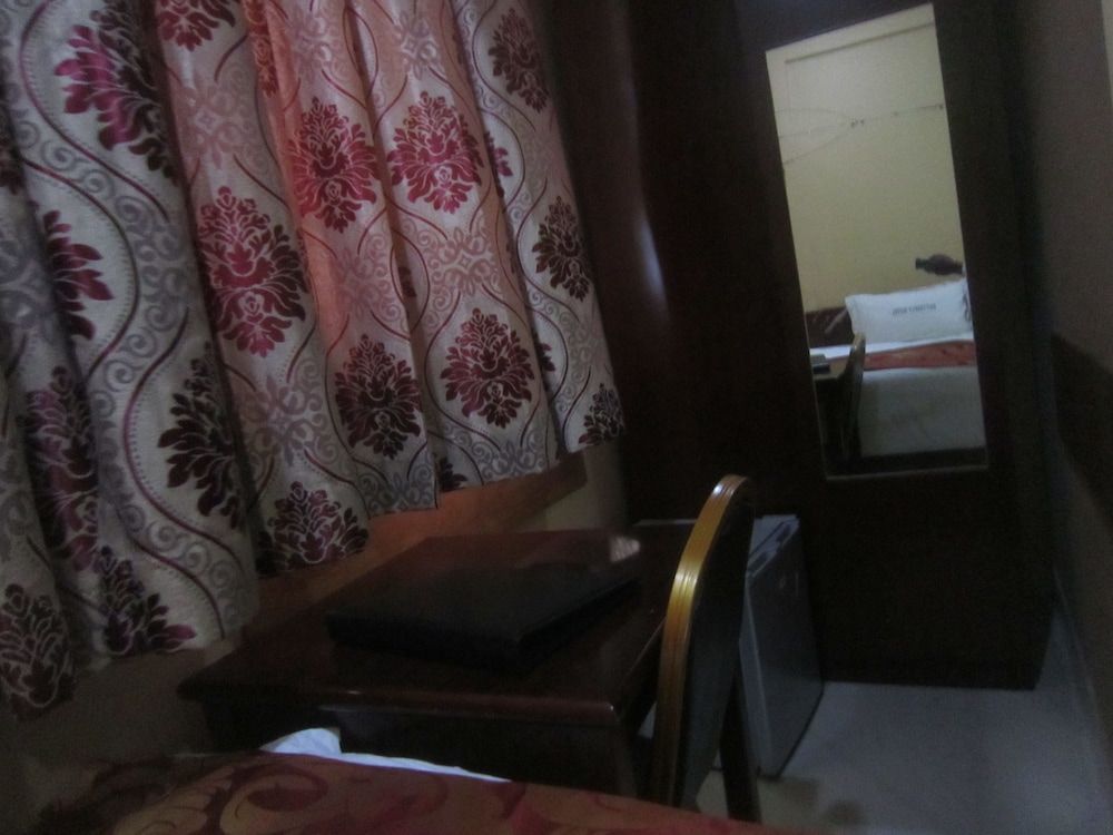 Butterfly Hoteltz Double or Twin Room 12