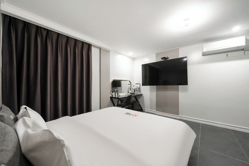 Xian Hotel Royal Suite (Breakfast for 2) 2