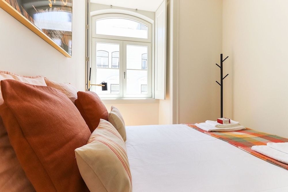 Downtown Santa Justa by Homing Apartment, 2 Bedrooms, 2 Bathrooms 5