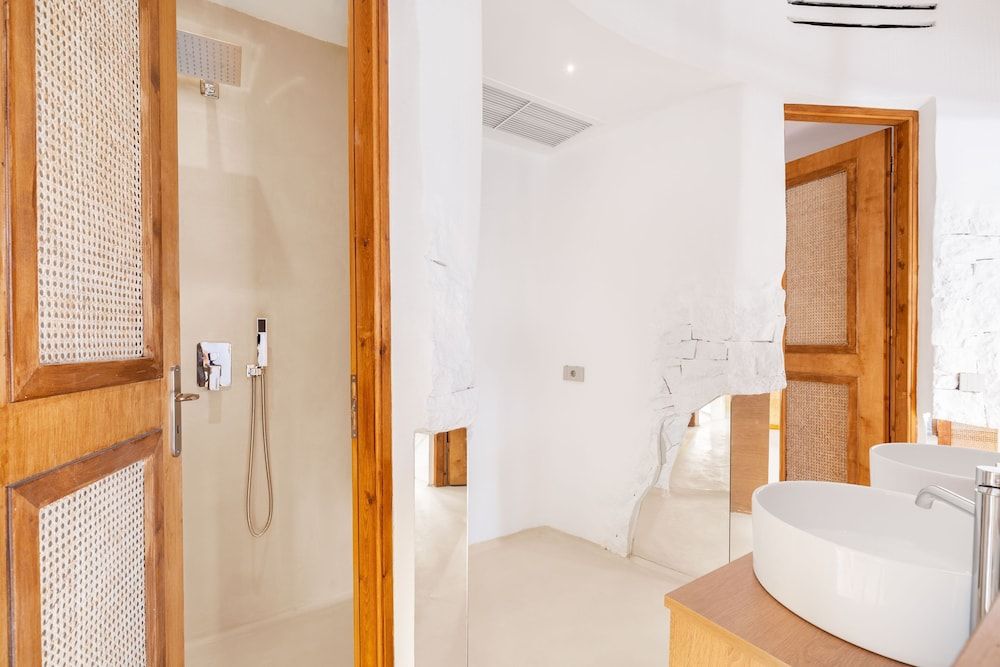 Faos Exclusive Suites Junior Suite 6