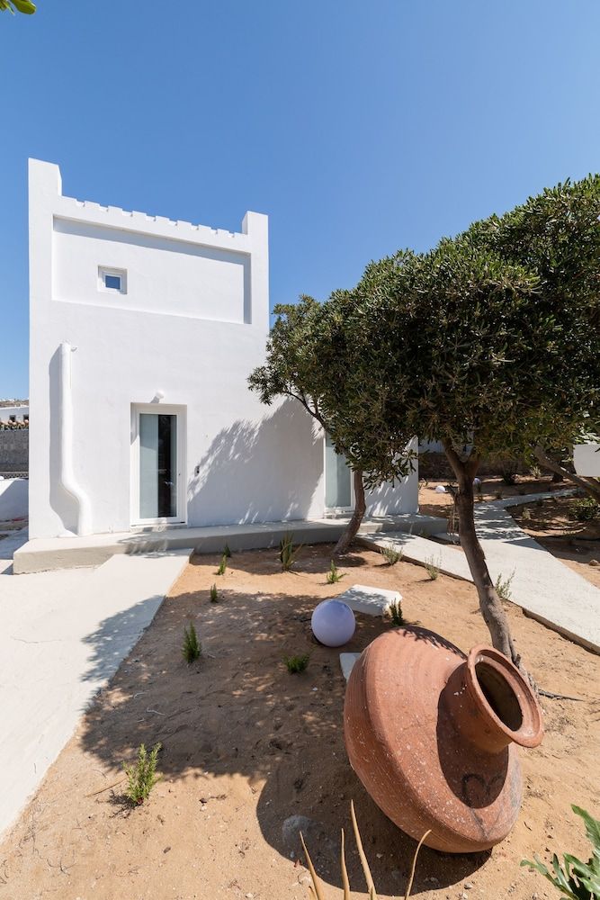 undefined Faos Exclusive Suites 8