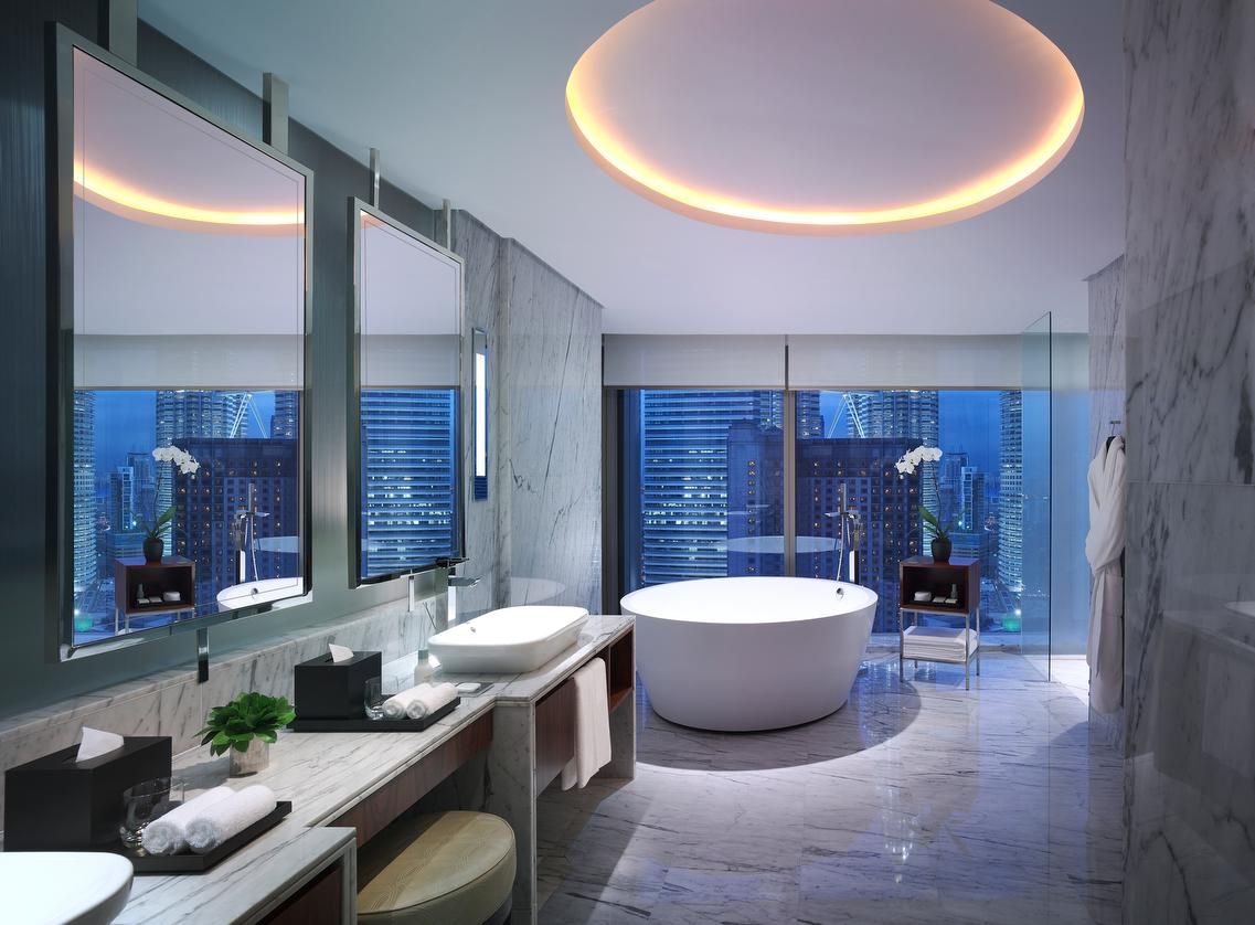 Grand Twin Towers View Suite