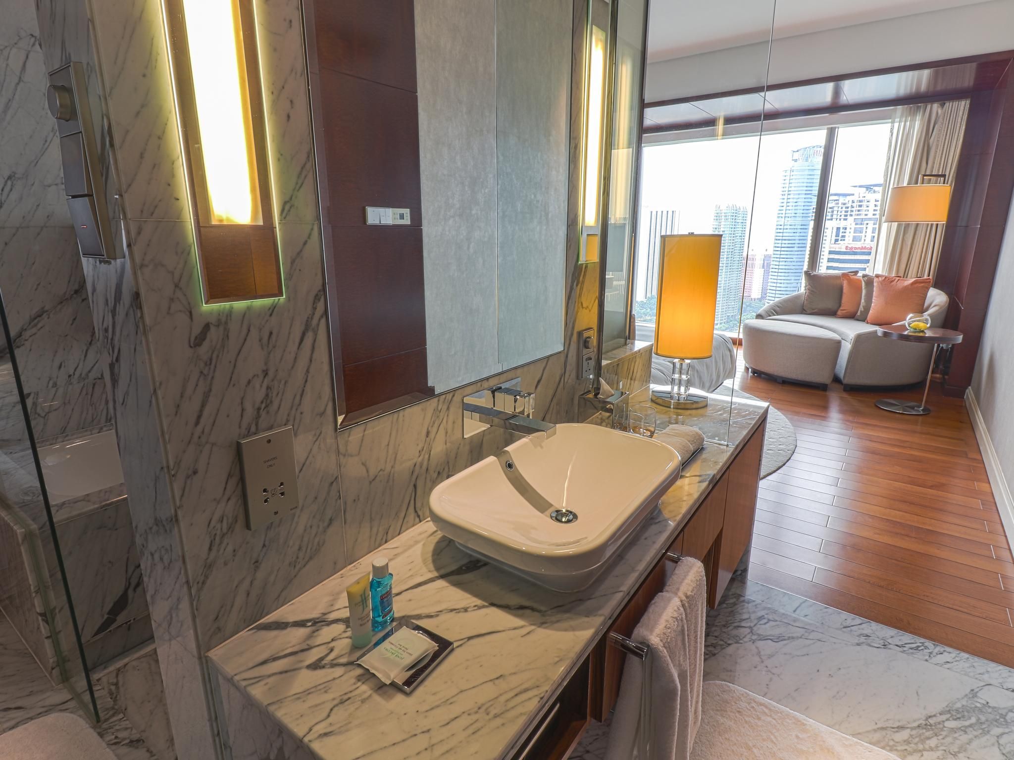Grand Executive Suite